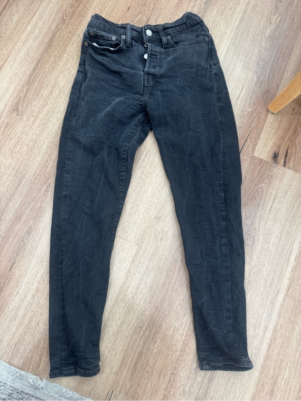 Women's Black Skinny Jeans - Classic Slim Silhouette